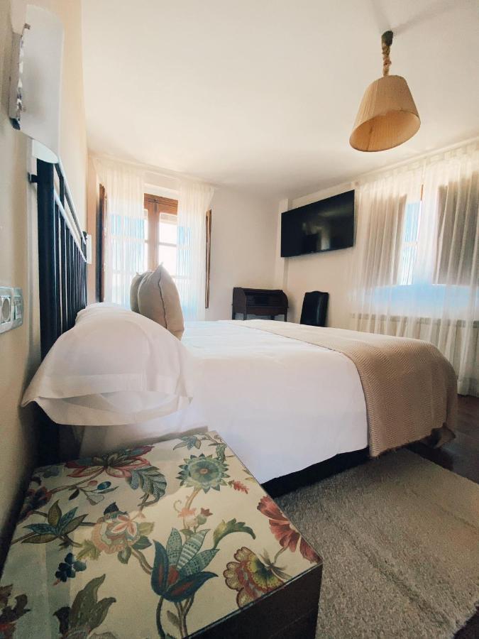Hotel Rural Candela Y Plata Puerto de Béjar エクステリア 写真